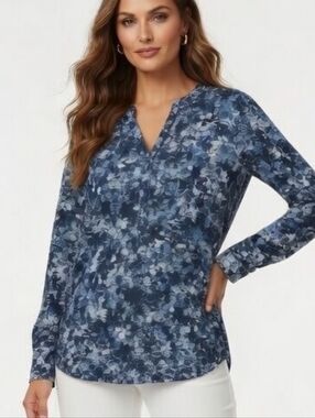 Waverly Grey Blue Floral Split-Neck Long Sleeve Top (SIZE: MED)